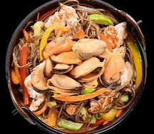 Гречневая лапша Морской коктейль 