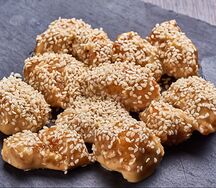 Поп-корн куриный в соусе терияки с кунжутом