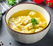 Суп с пельменями