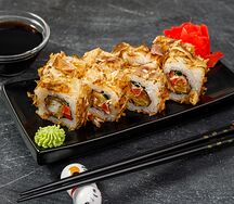 Ролл фирменный Бонито