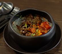 Лапша Ламиэнь с грибами и орешками