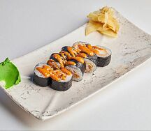 Ролл хосомаки с креветкой темпура и соусом айоли