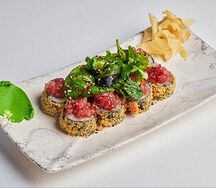 Жареный ролл с тунцом