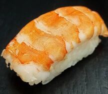 Суши с креветкой