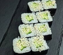 Ролл с огурцом