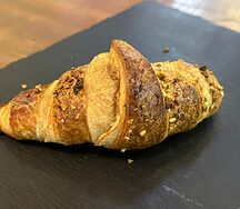 Круассан с шоколадом