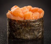 Гункан лосось