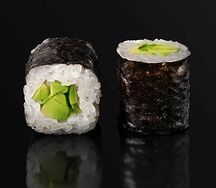 Маки с авокадо