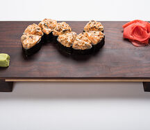 Запеченный ролл с угрем (острый)