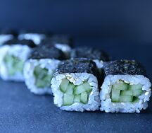 Холодный ролл с огурцом