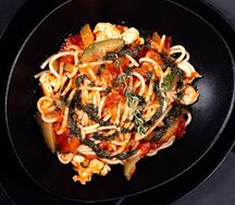 Спагетти с острым цыпленком