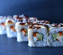 Холодный ролл Нежный с угрем