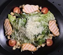 Цезарь с курицей