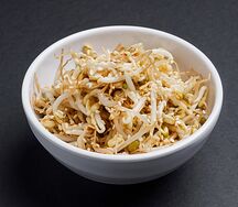 Салат из маринованных проростков бобов