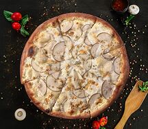 Пицца Груша и сыр дорблю