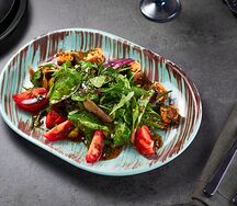 Салат с авокадо и креветками