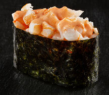 Гункан с креветкой острый