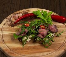 Брускетта с ростбифом