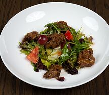 Микс-салат с куриной печенью