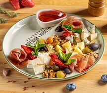 Сырная тарелка