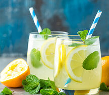Jus de limonade à la menthe