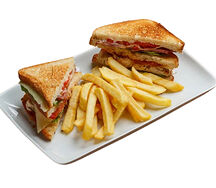 Club sandwich poulet et frites