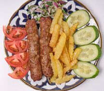 Люля-кебаб с гарниром