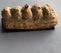 Eclaire cafe