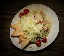 Цезарь с курицей