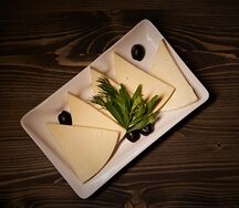 Сулугуни молочный