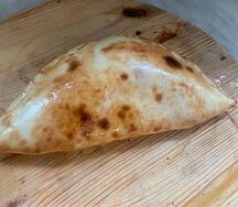 Пицца Кальцоне с куриной грудкой