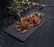 Стеклянная лапша с курицей и соусом Хой Син