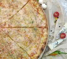 Кусочек Четыре сыра