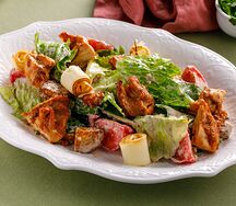 Теплый салат с курицей