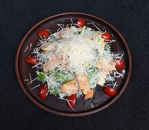 Салат Цезарь с курицей