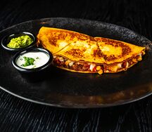 Кесадилья с курицей