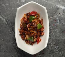 Курица Гунбао c орешками