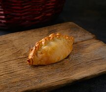 Сумса с курицей и грибами