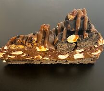 Шоколадный торт с маршмеллоу