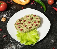 Фасоль стручковая с орехами
