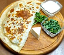 Кутабы с сыром