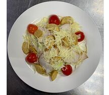 Цезарь с курицей