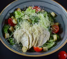 Цезарь с курицей