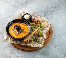 Том Ям с морепродуктами