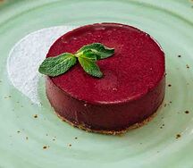 Пирожное Чёрная Смородина