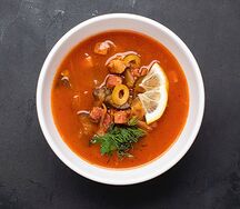 Солянка сборная мясная
