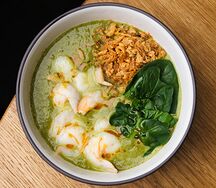 Зелёный суп карри с креветкой  