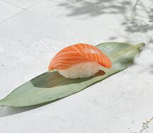 Суши Лосось