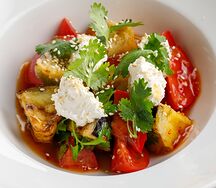 Салат с хрустящими баклажанами