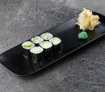 Детский ролл с авокадо